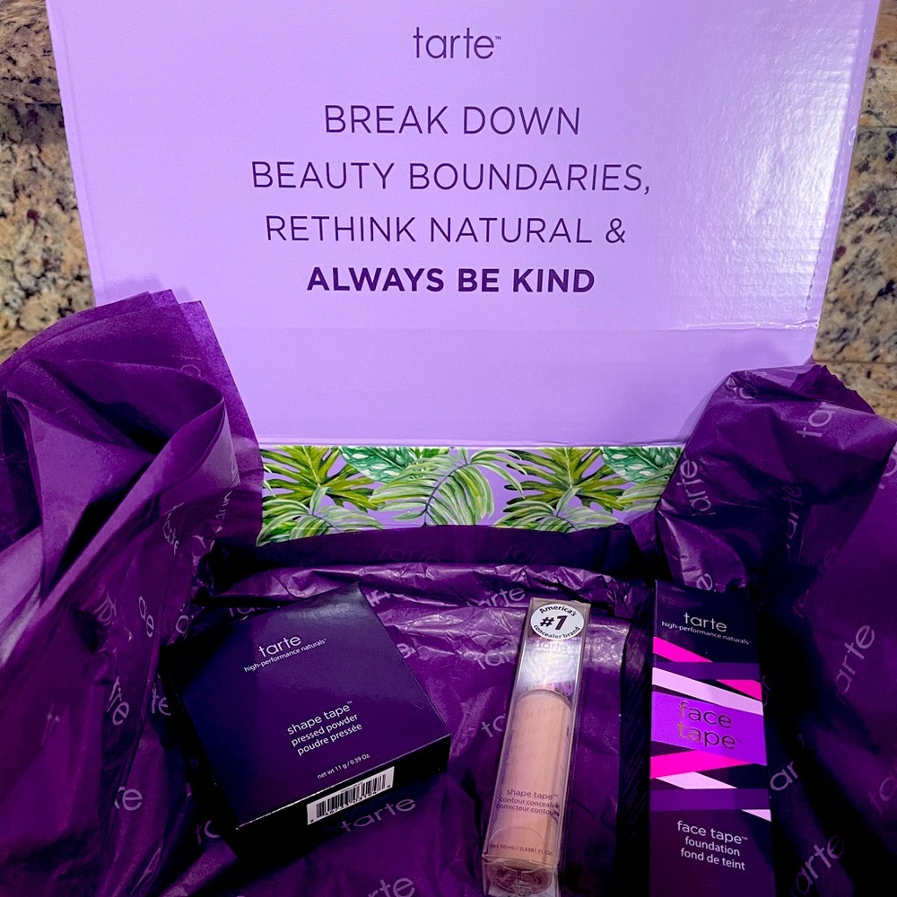 BNIB TARTE SHAPETAPE BUNDLE!